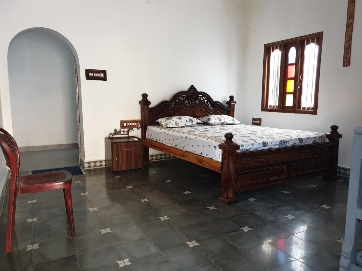 Tanjore Home Stay Tandzsávúr Kültér fotó