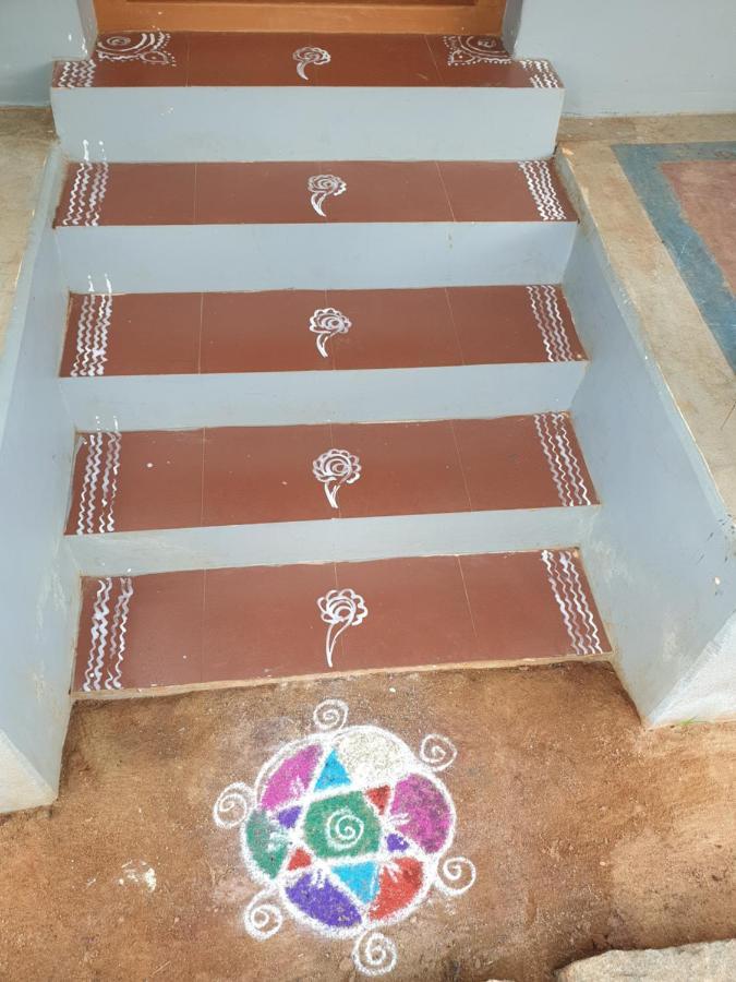 Tanjore Home Stay Tandzsávúr Kültér fotó